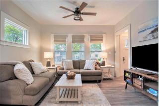 Palmer House Retreat - A Great Muskegon Getaway! - 0