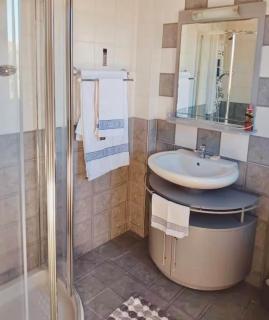 Mountain pool house - 5