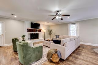 Spacious Updated Ranch W Fireplace And Firepit - 6