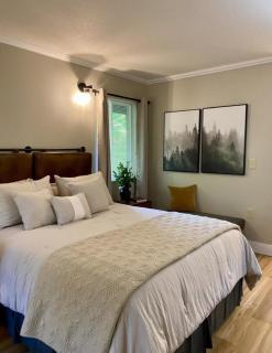 Cozy, Renovated Legends Fountain View - Unit 208 - 8