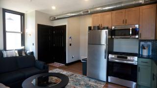 Modern Queen Apartment At The Victorian Unit E - 7