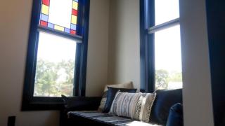 Modern Queen Apartment At The Victorian Unit E - 2
