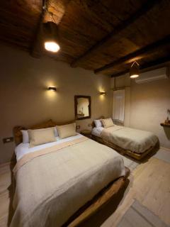 Hidden Garden House - 2