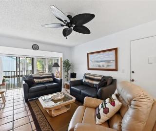 Charming Coastal Condo - 6