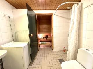Warm and cozy one-bedroom & Sauna - 9