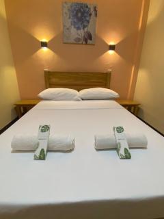 Jamilla's private pool resort - 5