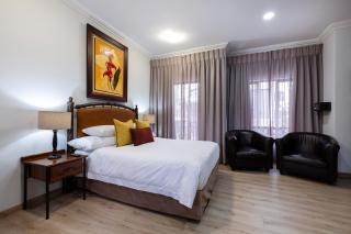 Basdenwood Hotel - 9