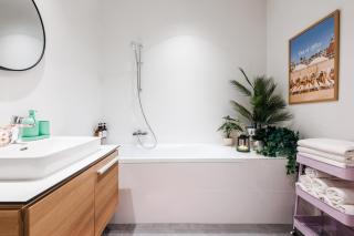 WF Cityscape View with Terrace, Cinema and Free Parking - 3