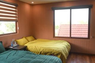 Y van cac art home - 1