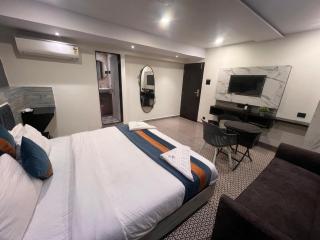 Hotel Diamond - Lokhanwala Andheri - 6
