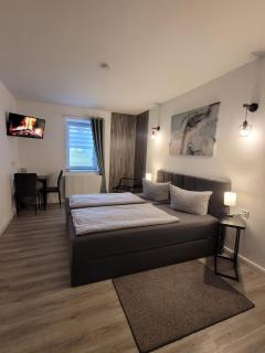 Airbnb, Doppelzimmer, direkt an der A2 & A14, 24 Stunden Check-In, Parkplatz, ruhig - 8