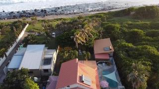 Les Pierres à Chaux pieds dans l eau avec piscine - 0