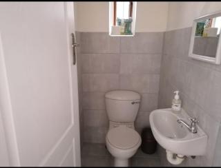 COURT RECIEFE in PE - 7