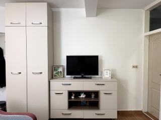 Sea & Pool Vacation Home - 3