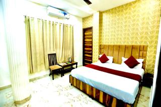 Hotel Embassy - 250 Mtrs Near Golden Temple - 2