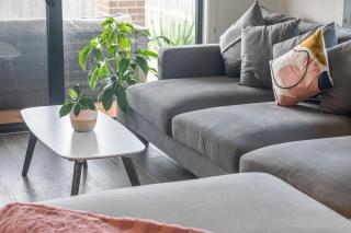 Large Coastal Home, Pet-Friendly & Sleep 11 - 4