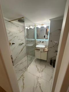 Acropolis Divine Penthouse - 5