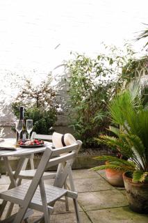 Driftwood Crantock sandy beach coastal walks - 9
