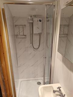 Stowford Railway Carriage - 1