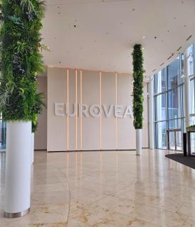 20th Floor Luxury - River & Castle View - 2