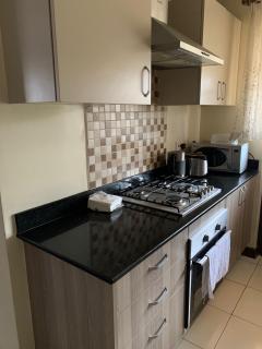 Lovely 2 bedroom condo with pool & panoramic view - Nairobi - 5