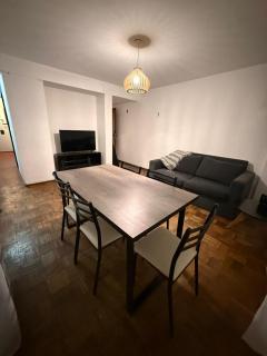 Amplio y luminoso departamento de 2 dormitorios - 3