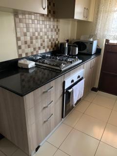 Lovely 2 bedroom condo with pool & panoramic view - Nairobi - 4