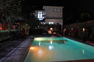 Warsa's Garden Bungalow and Spa - 3