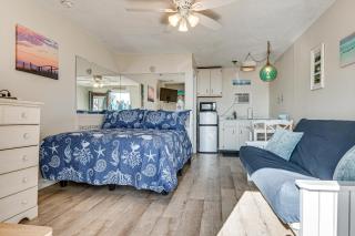 Steps to Sandy Beach! Oceanfront Old Orchard Gem - 7