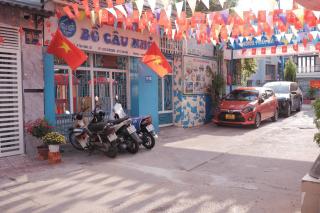 WE Stayin Tran Quang Khai - Near Pink Church - 7