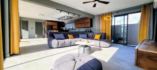 Luxurious Sea View Villa Flic en Flac Rooftop Terrace - 6