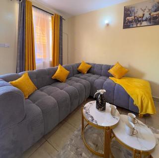 COZY Two BEDROOM - 6