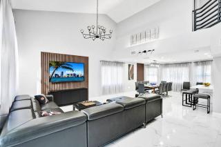 Ultra-Luxury 5BR Villa Heated Pool near Beach - 5