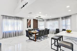 Ultra-Luxury 5BR Villa Heated Pool near Beach - 1