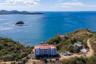 2 BR, Luxury Condo, Two Pools, Ocean Views - 0