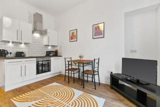Free Parking - Sleeps 3 - Canal Side Town - Great Link - 8
