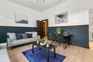 Free Parking - Sleeps 6 - 2 Bedrooms - Great Transport Links - 9