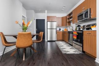 The Pendleton Boutique Stylish 1 bedroom Condo - 4