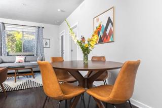 The Pendleton Boutique Stylish 1 bedroom Condo - 3