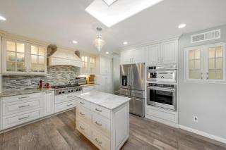 Community Pool and Spa, 4 BR 3 BA, Yard, Office) - 8