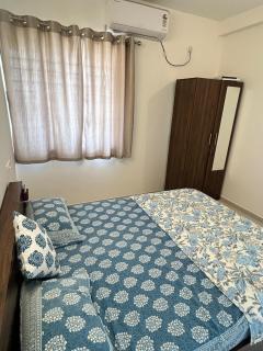 203 Genesis White Trillium - 3