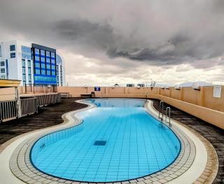 RIVERBANK SUITE with riverfront mountain DUN view - 2