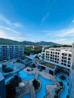 Walk to Nai Harn Beach Pools Gym Resort Facilities - 1