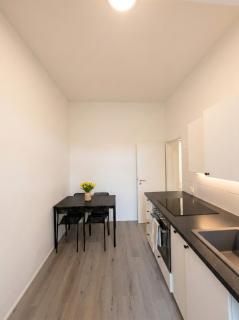 Gemütliche 2 Zimmer Wohnung direkt am Rhein - 1