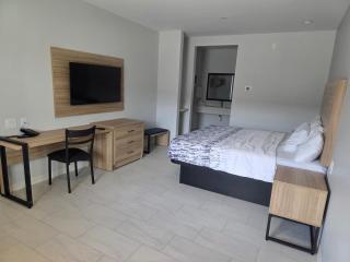 Americas Best Value Inn & Suites Tomball Grand Parkway - 1