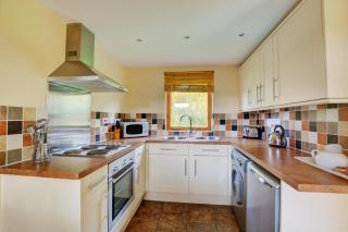 1 Bed in Weybourne oc-1166 - 7