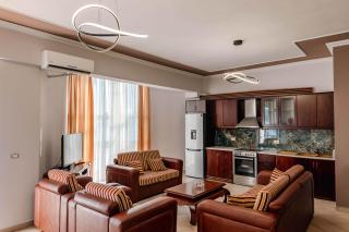 Panorama Apartment - free rooftop pool entry - 1