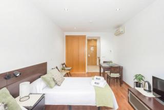 GuestReady - Domocenter studio with garage - 2