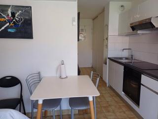 Charmant studio à Balaruc-les-Bains avec parking inclus - FR-1-571-68 - 3