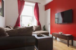 Lovely 3 Bdrm by Meadows - 9